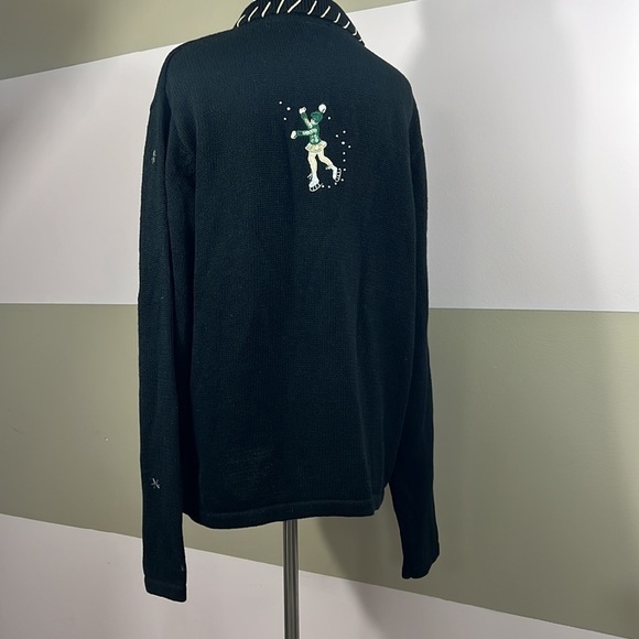 Vintage Erika Black Embroidered Beaded Winter Snow Ice Skater Cardigan Full Zip - Picture 8 of 10